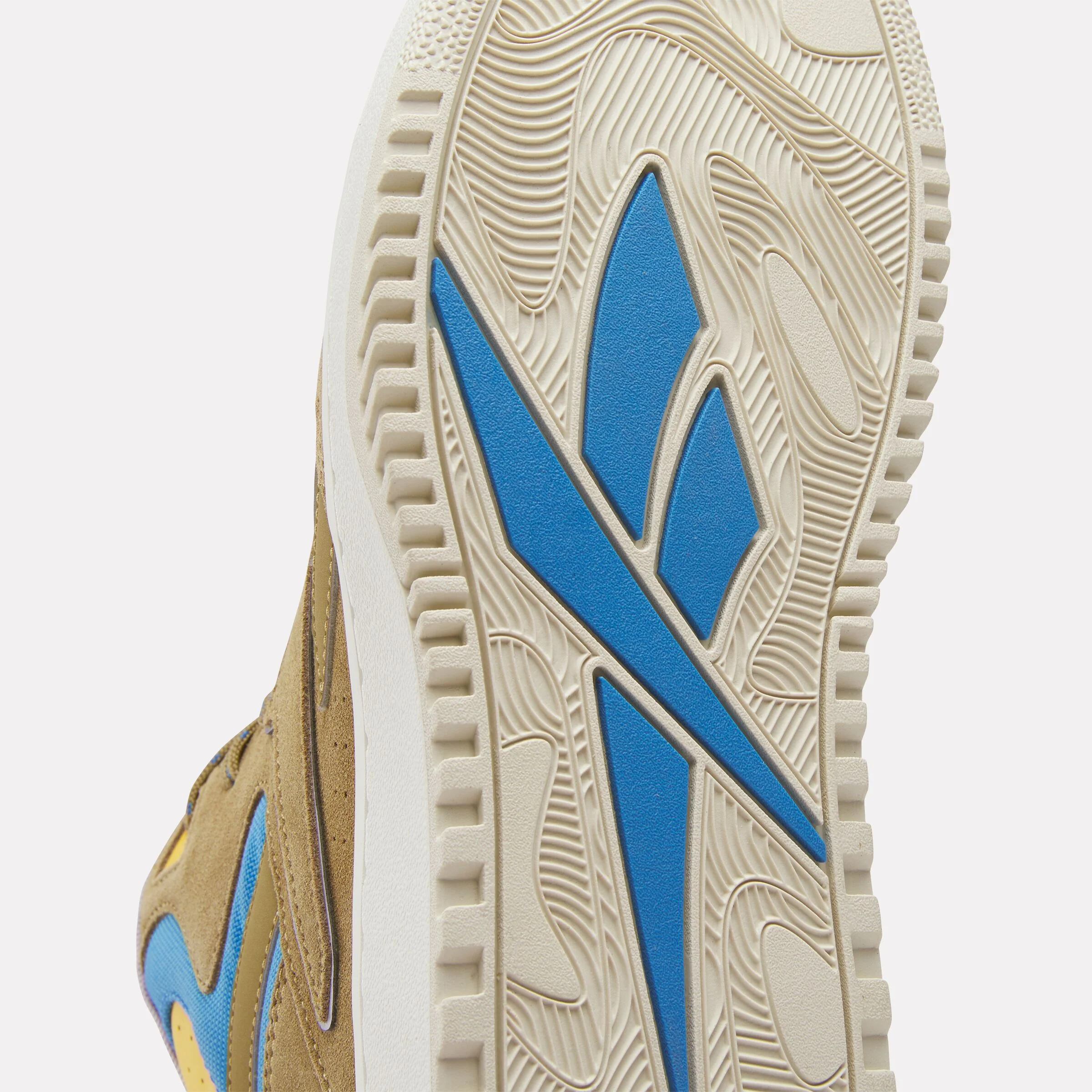 Atr Chill Mid Basketball Shoes Khaki Brown/Gold/Kinticblue - Image 7