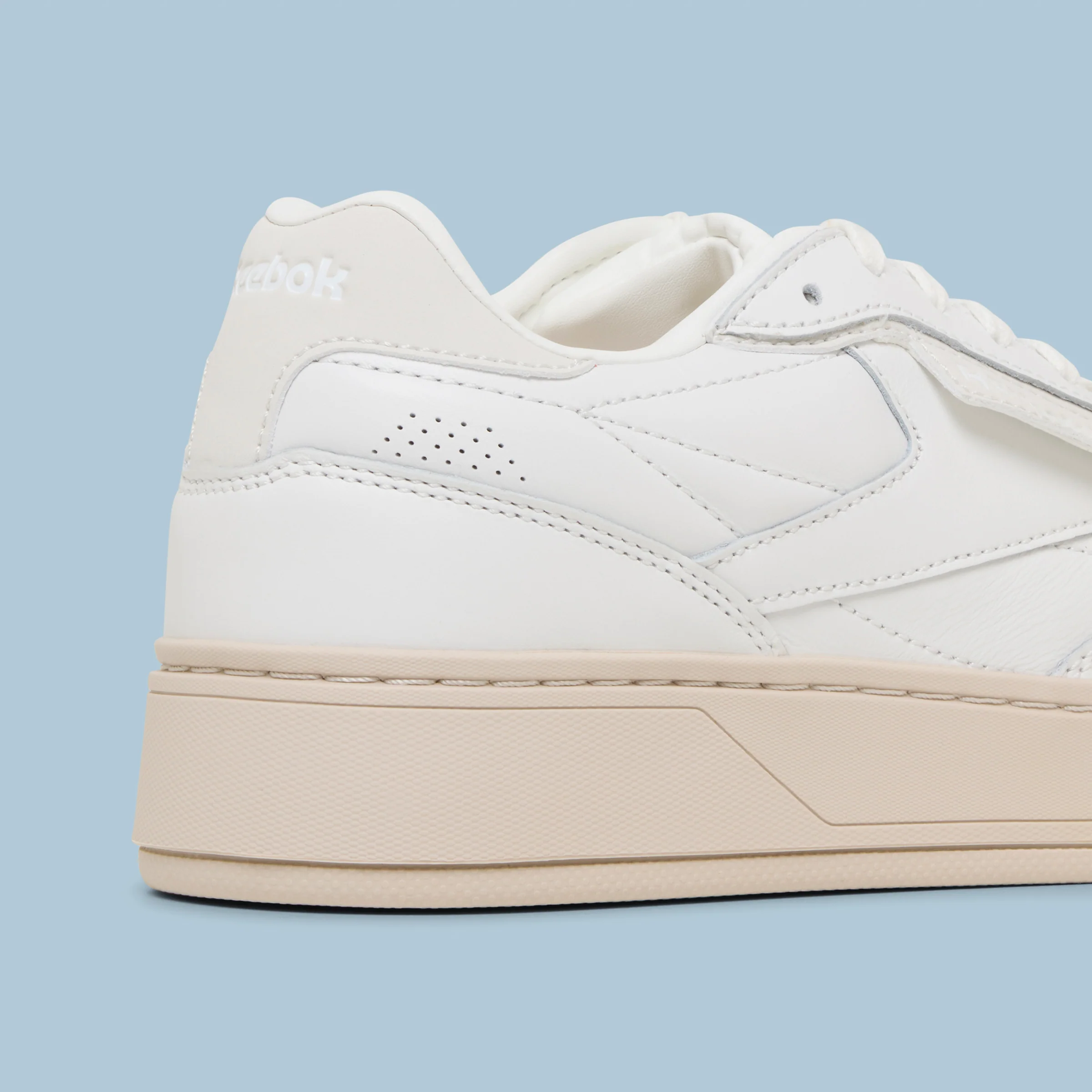 Club C Ltd White Leather - Image 4