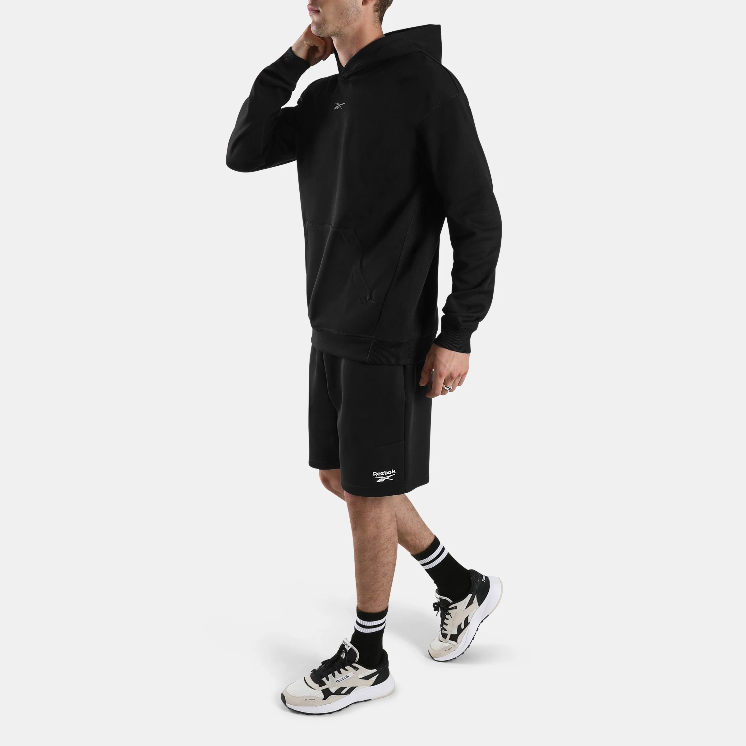 Core Shorts Black - Image 2