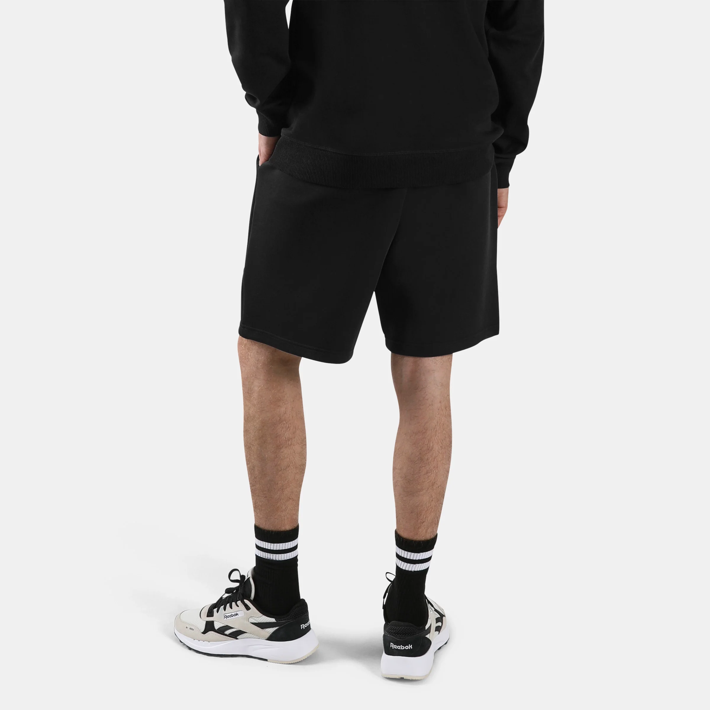 Core Shorts Black - Image 3