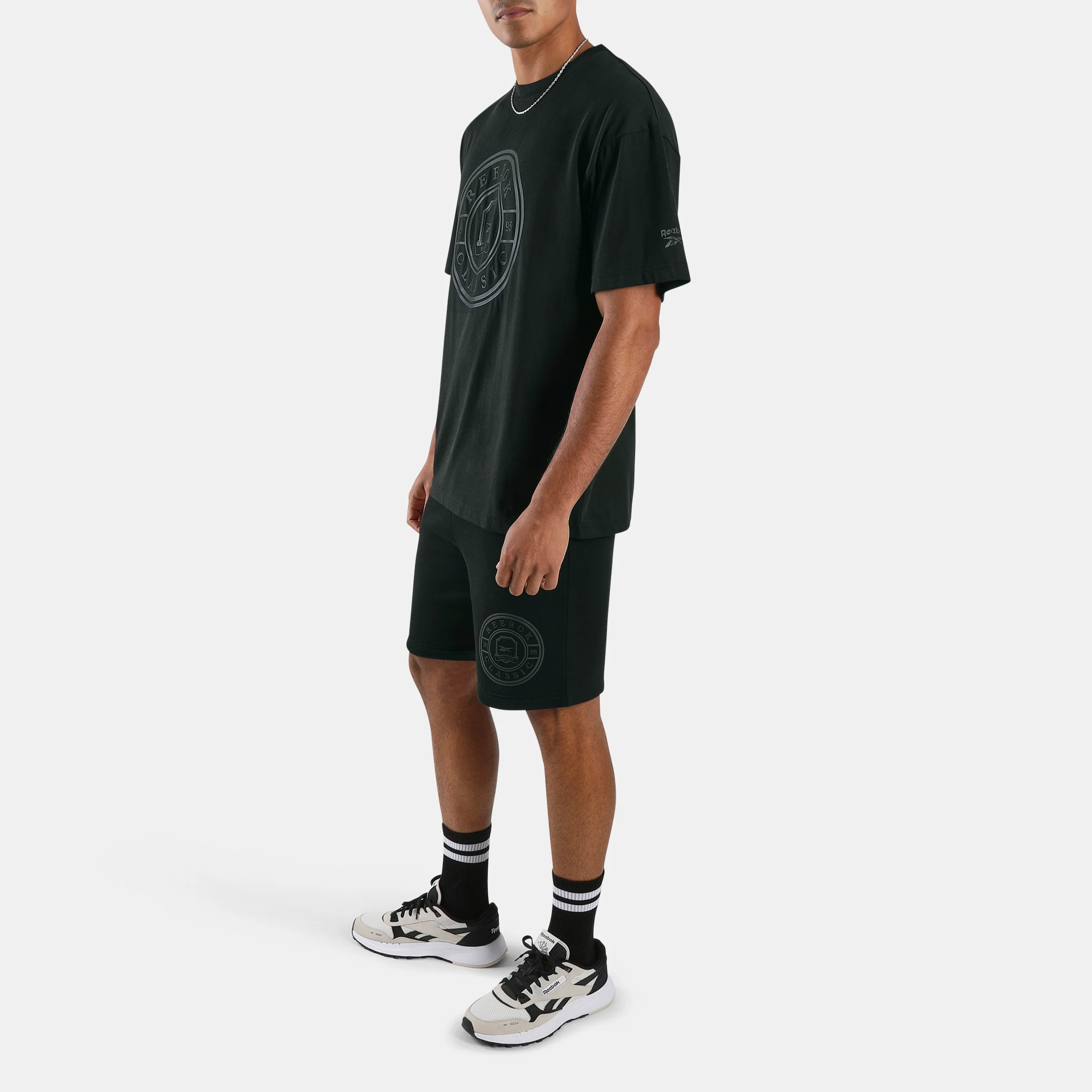 Crest Tshirt Black - Image 2