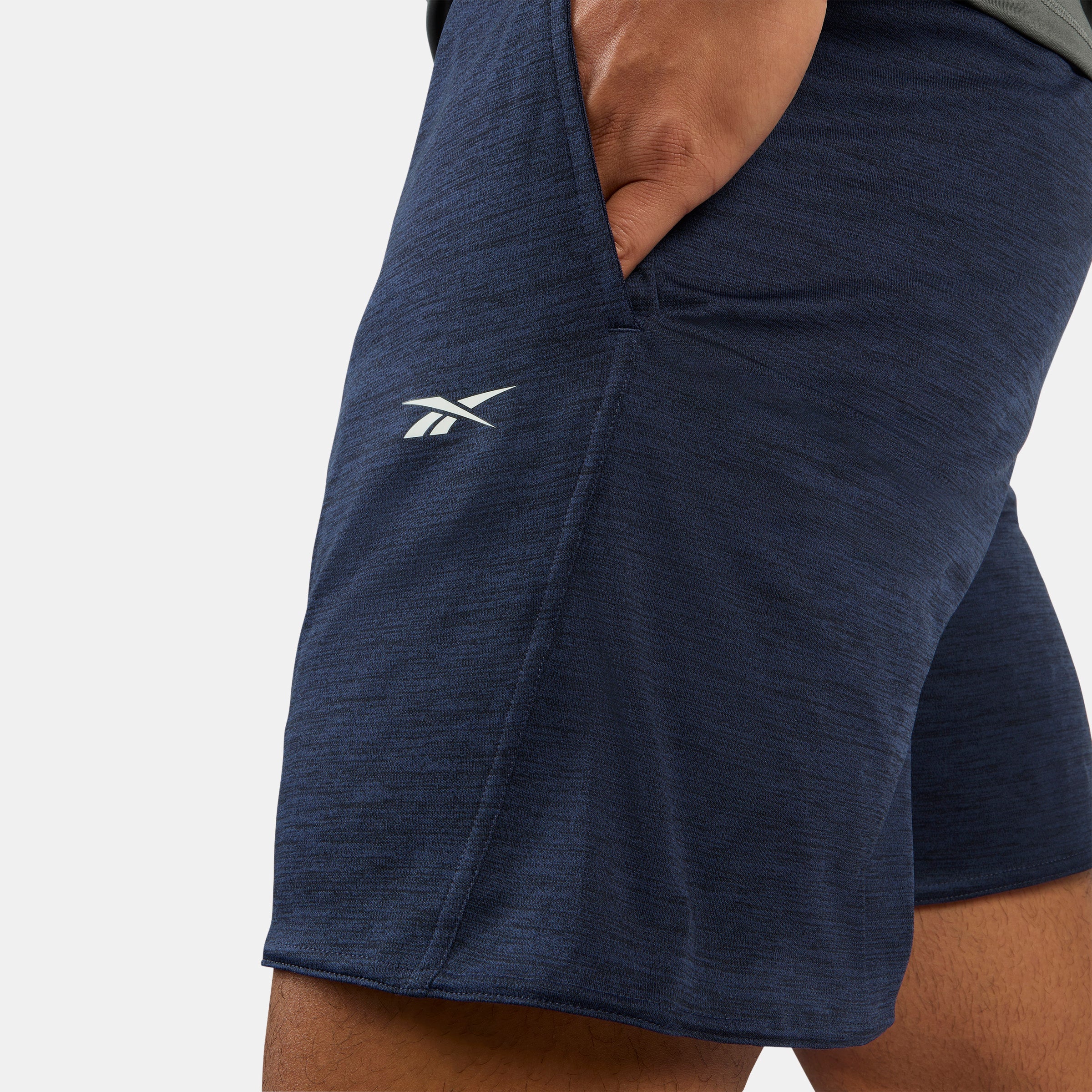 Id Train Knit Short Vector Navy Melange - Image 4