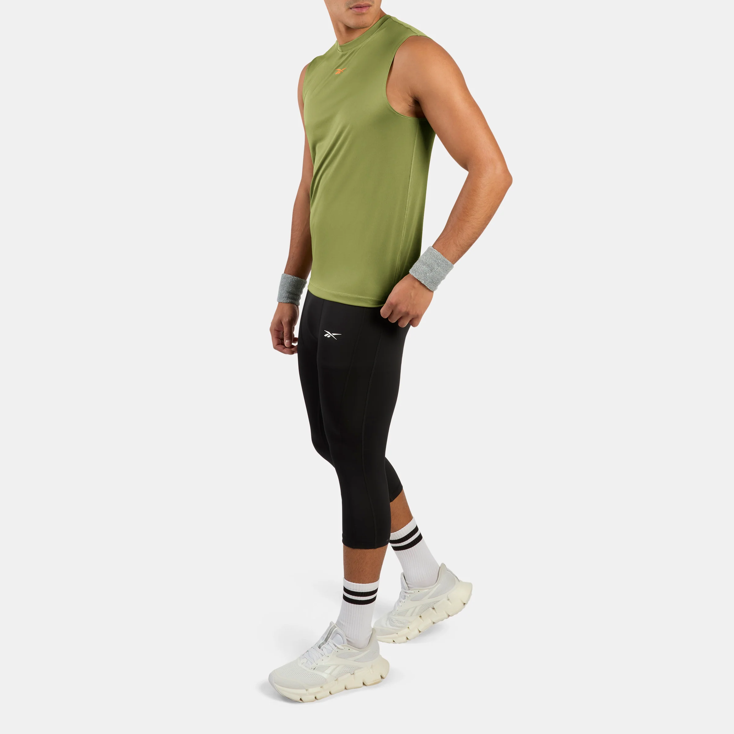 Id Train Slvls Tech Tee Grit Green - Image 2