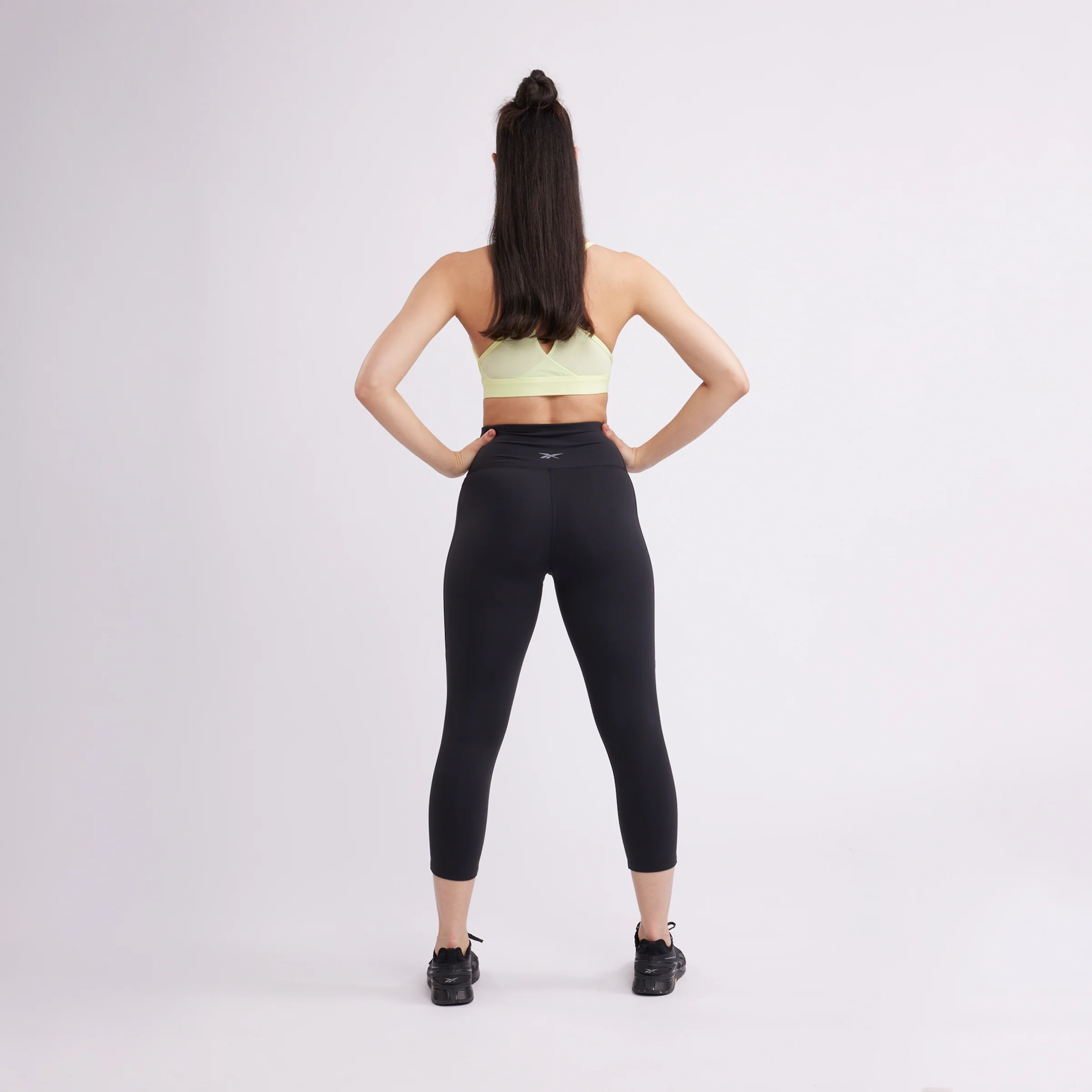 Lux 3/4 Leggings Black - Image 4