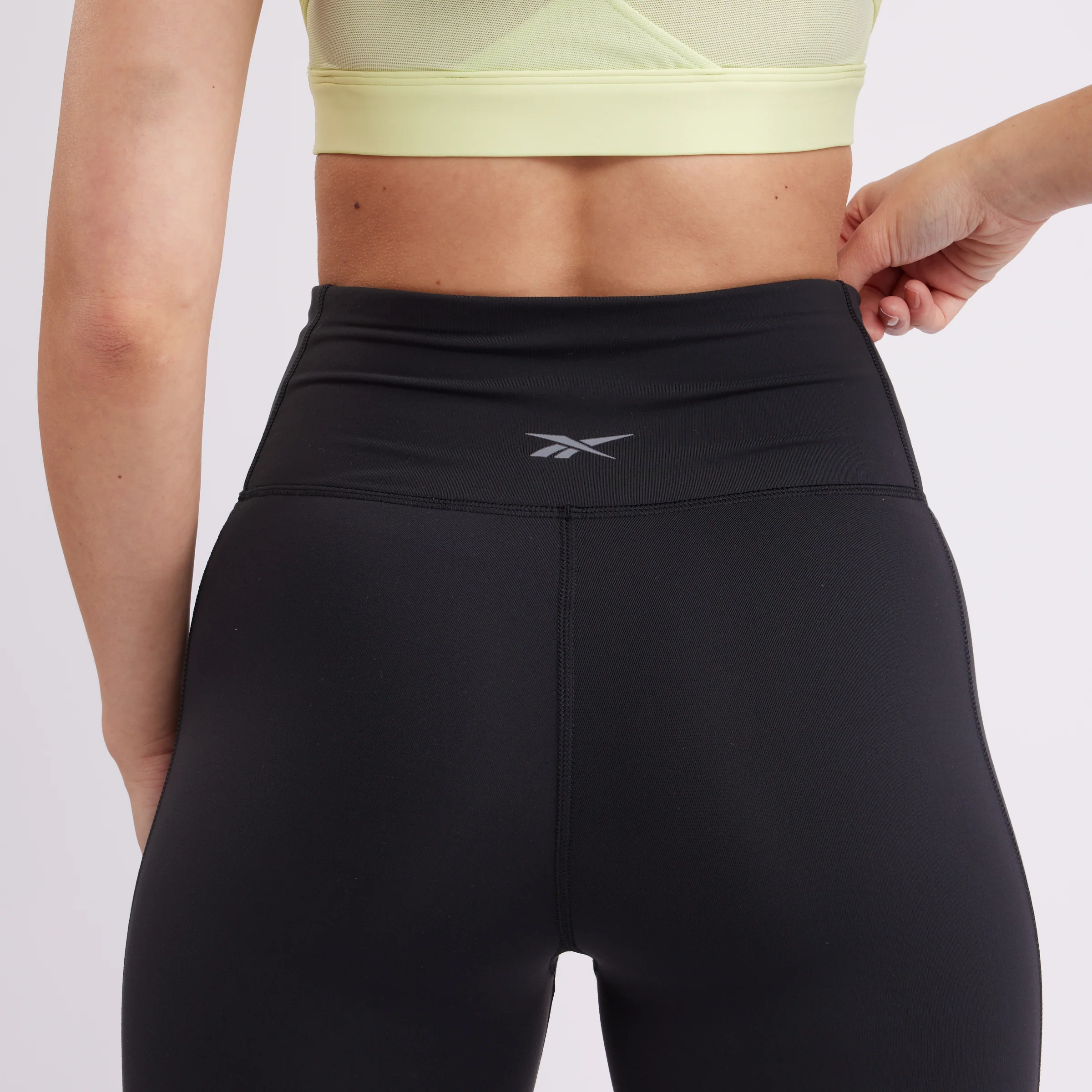 Lux 3/4 Leggings Black - Image 8
