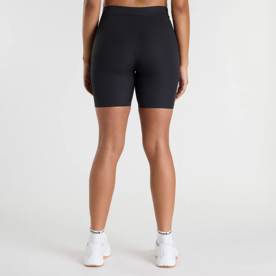 Q1 Studio Basics Bike Short Black - Image 4