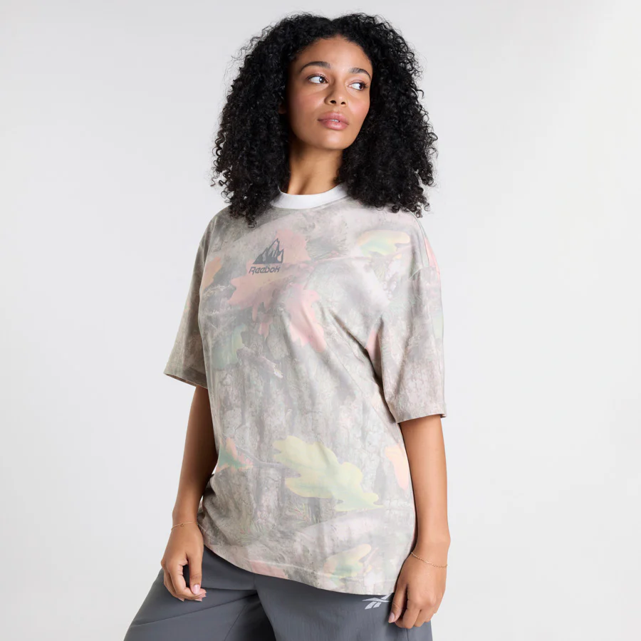 Rbk Market Aop Tee Black - Image 9