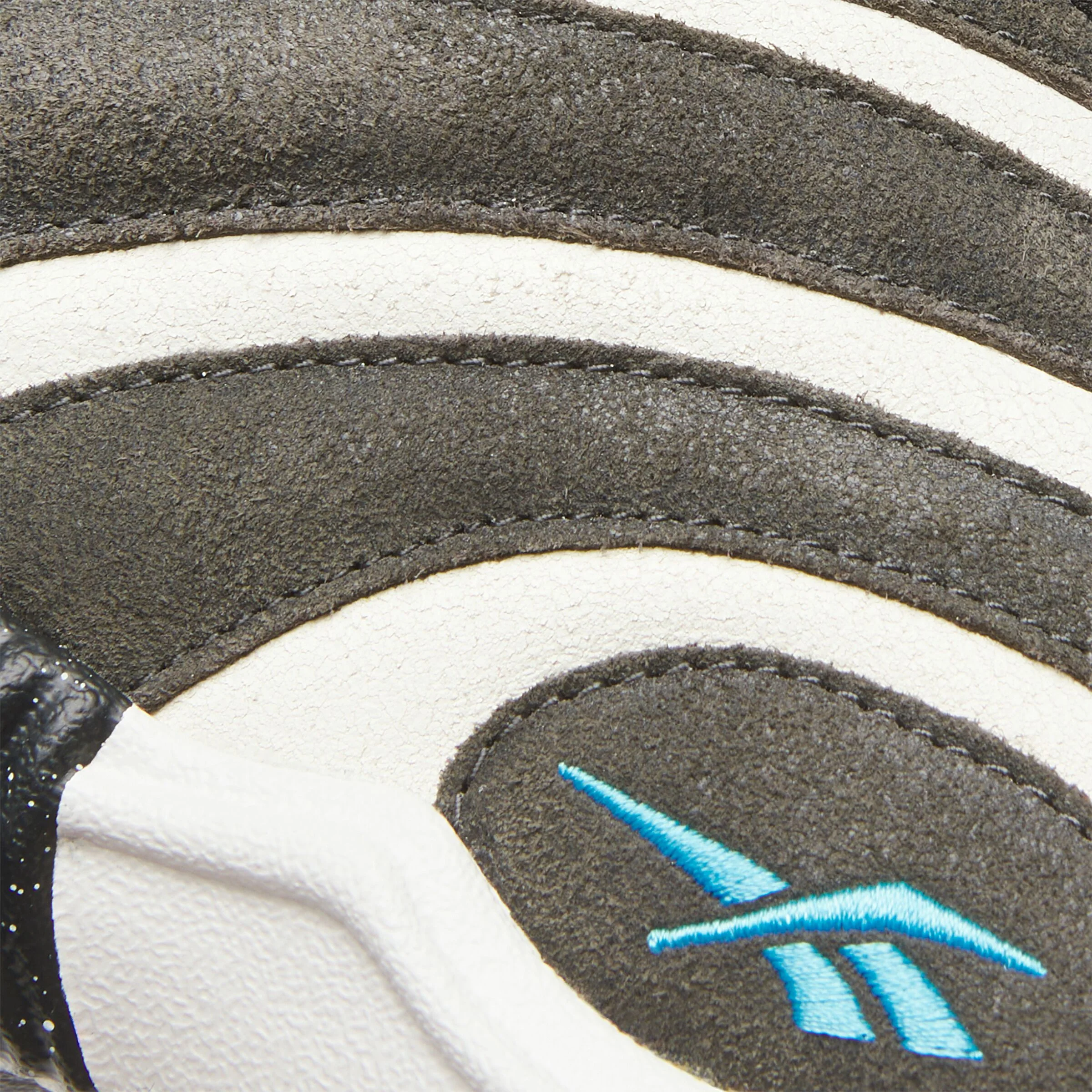 Shaqnosis Washed Black/Chalk/Blue - Image 6