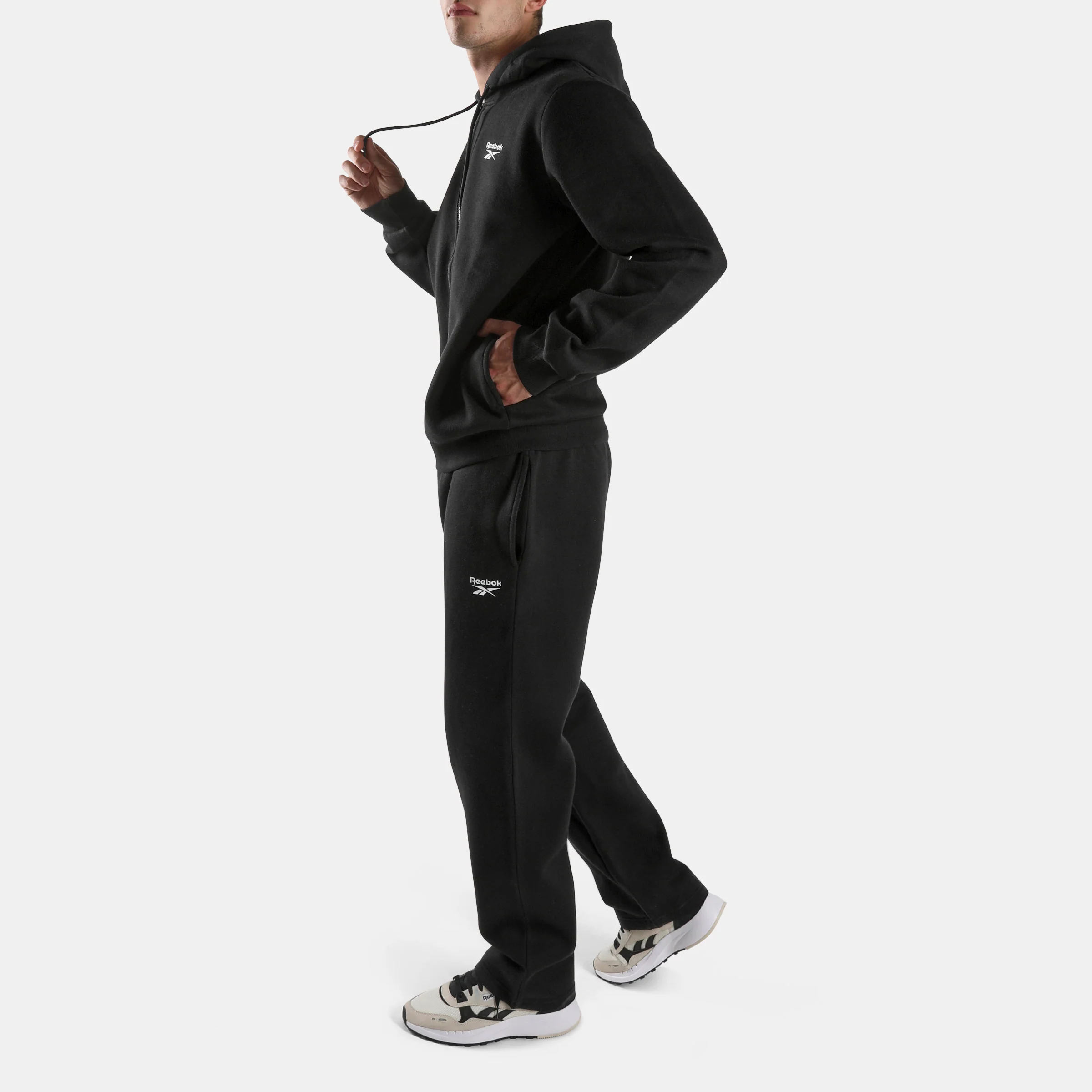 Small Logo Open Hem Pant Black - Image 2