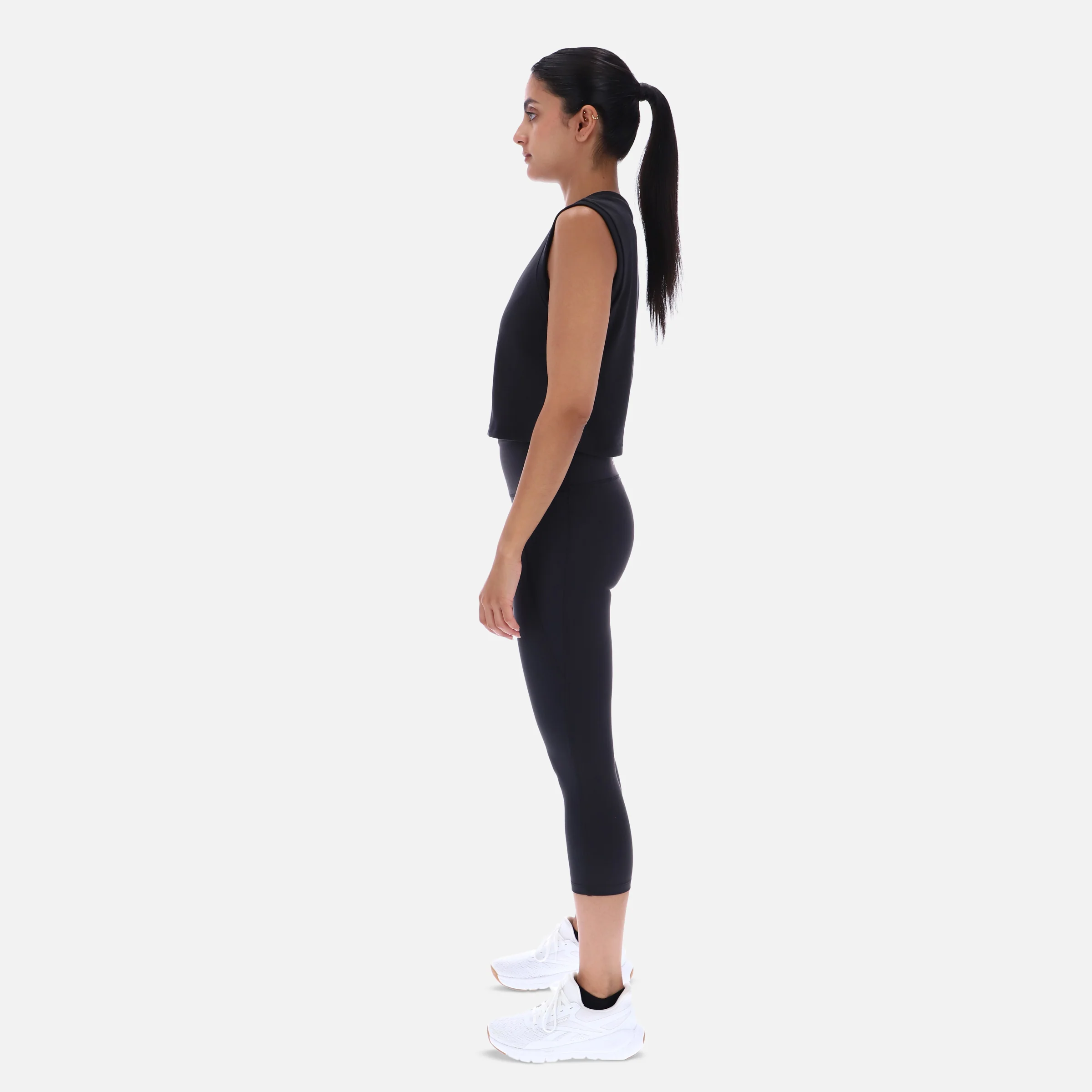 Train Core Boxy Tank Black - Image 5