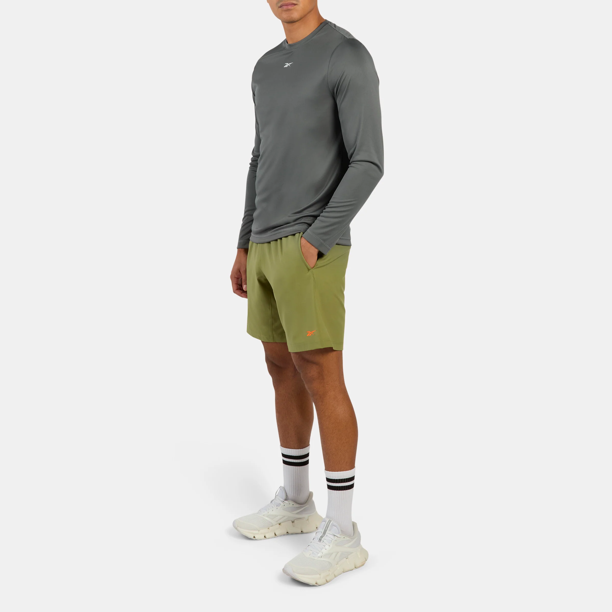 Wor Woven Short Grit Green - Image 2